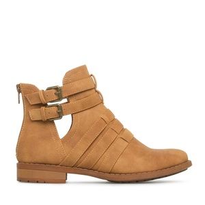 ShoeDazzle Raja Booties - Tan